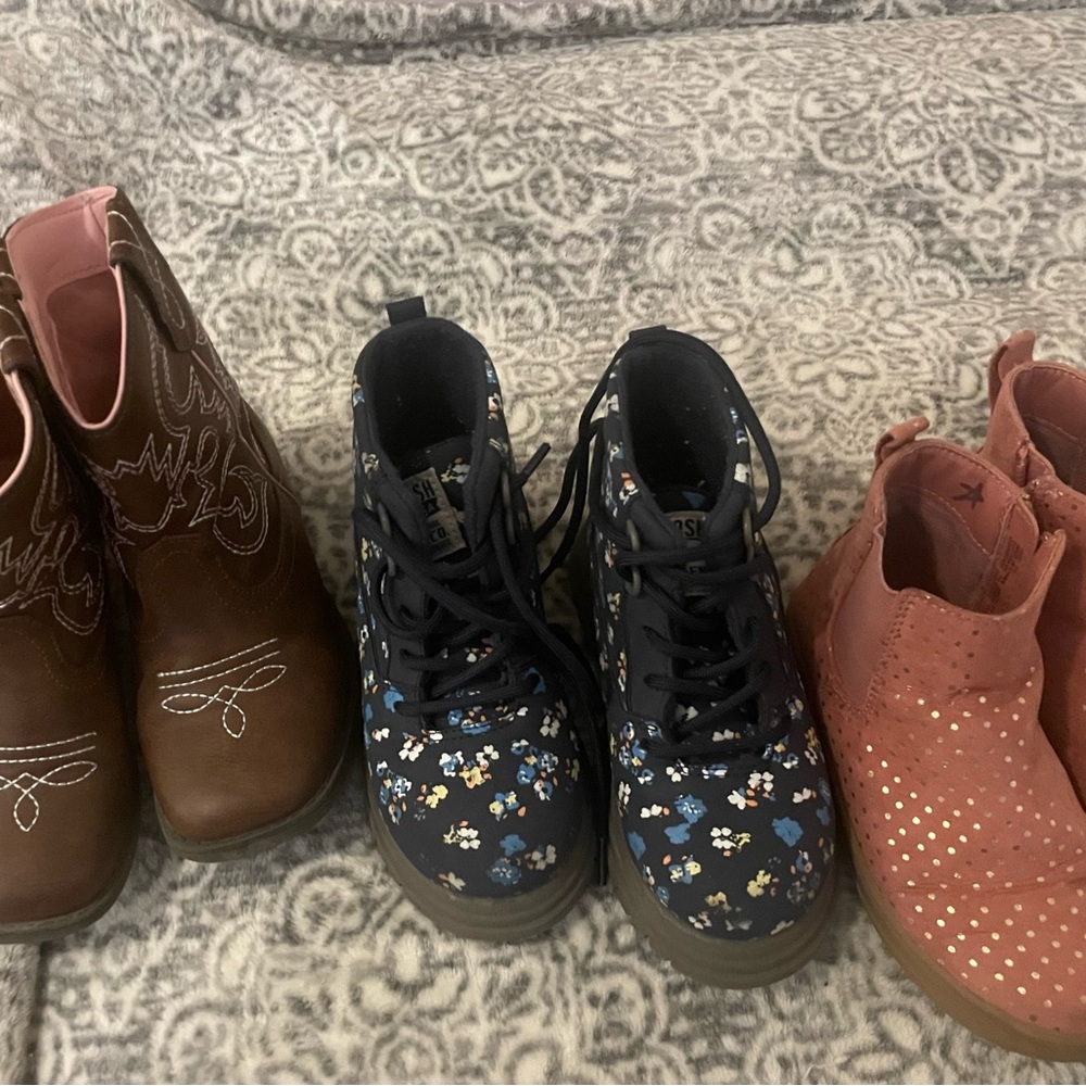 Toddler 10 Girls boots 3 pairs